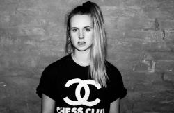 Mø — Blur