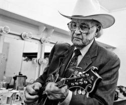 Bill Monroe — Blue Moon of Kentucky
