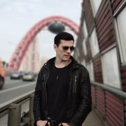 NЮ — Твой поцелуй feat. Асия