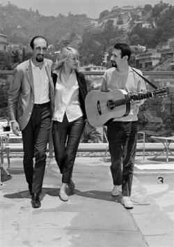Peter Paul And Mary — Where Have All The Flowers Gone
