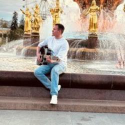 Пётр Гладких  — Между нами река